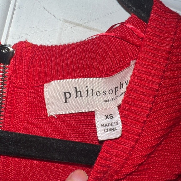 NWT Philosophy size XS rustic red long sleeve top with zipper on back - Picture 4 of 4